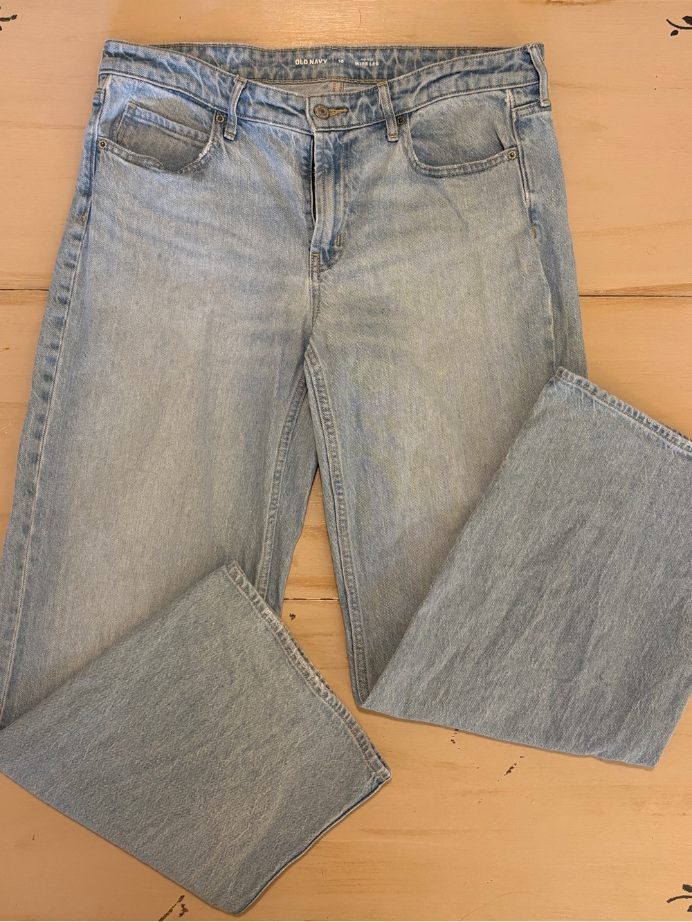 Old Navy Light Blue Relaxed Fit Men’s Jeans